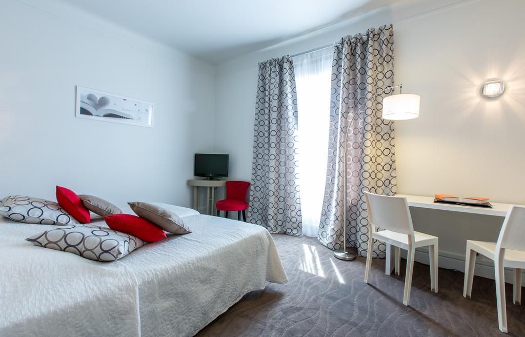Hotel Radio - Teritoria Chamalières Exteriör bild
